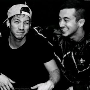 Meet your Posher, Ash